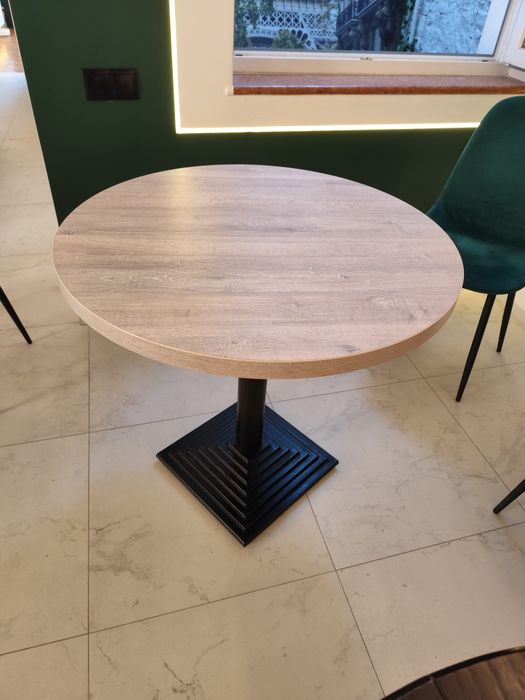 Стіл круглий 80см.