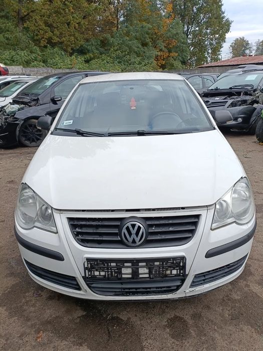 VOLKSWAGEN POLO IV 9N 01-09 LIFT 2009 r. LB9A MASKA POKRYWA SILNIKA BIAŁA *