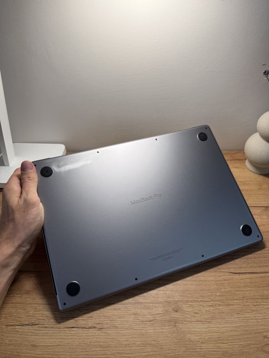 MacBook Pro 16 2021 32GB 1TB SSD Space Gray 85%