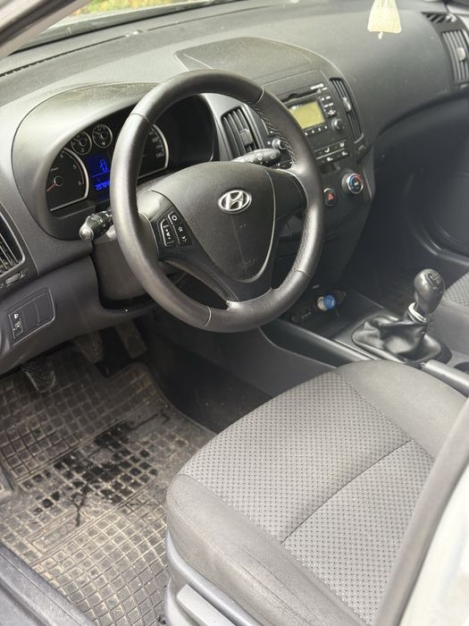 Hyundai i39 1.6 diesel klima elektryka wazne oplaty zadbany