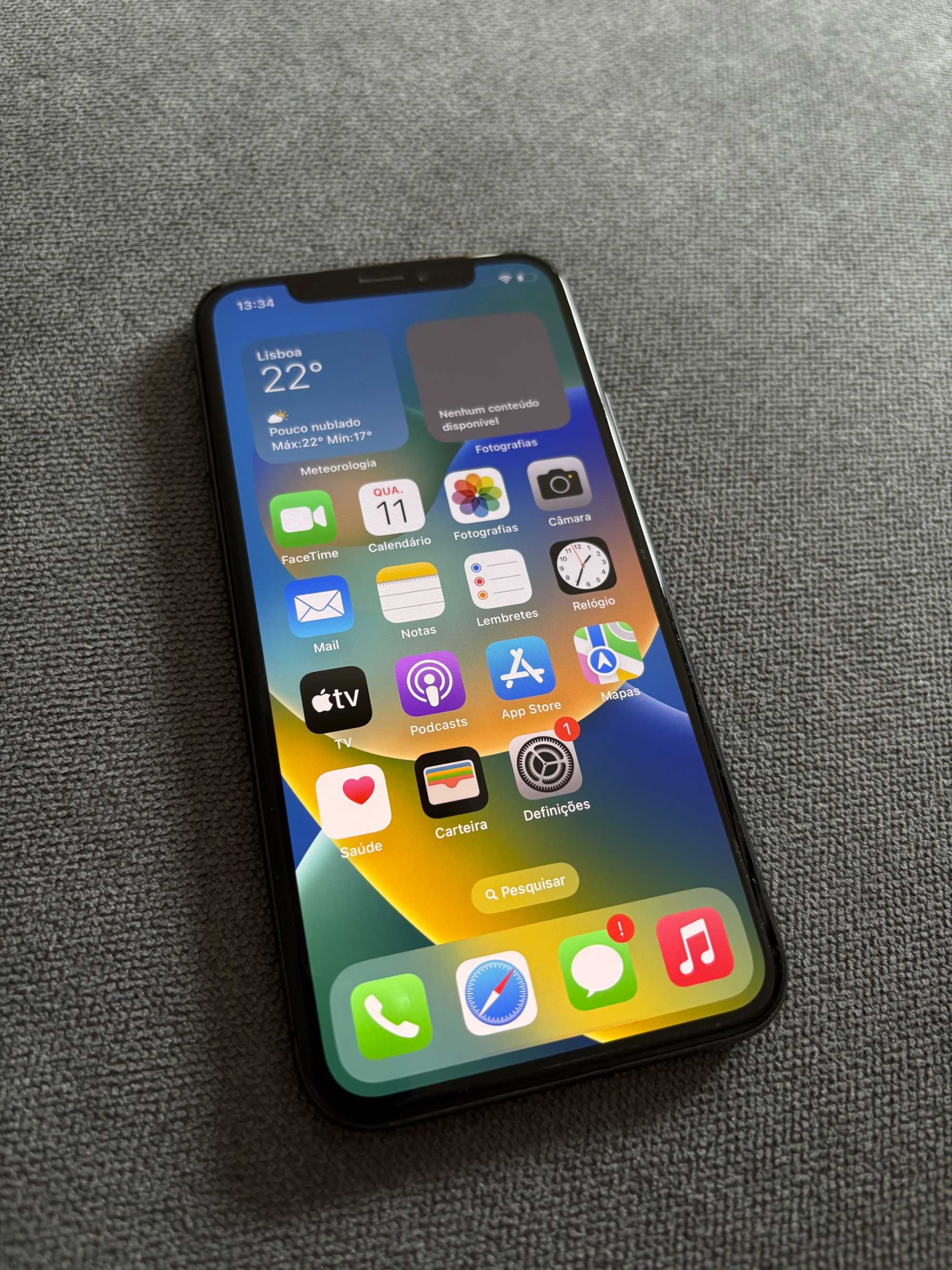 iPhone X 256GB - Excelente estado + Acessórios Originais!