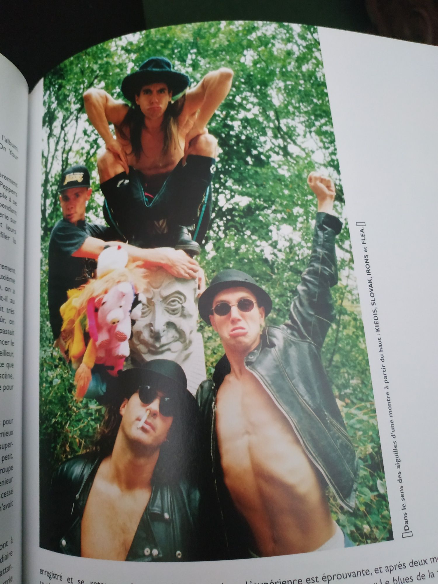 Livro de fotografias dos Red Hot Chili Peppers