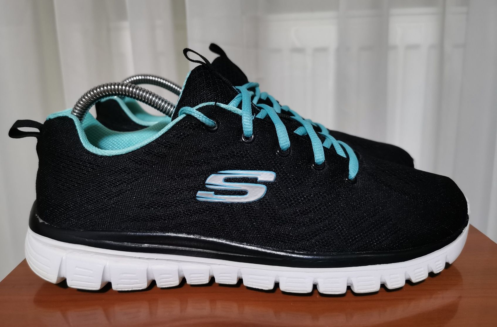Женские кроссовки Skechers. Оригинал.