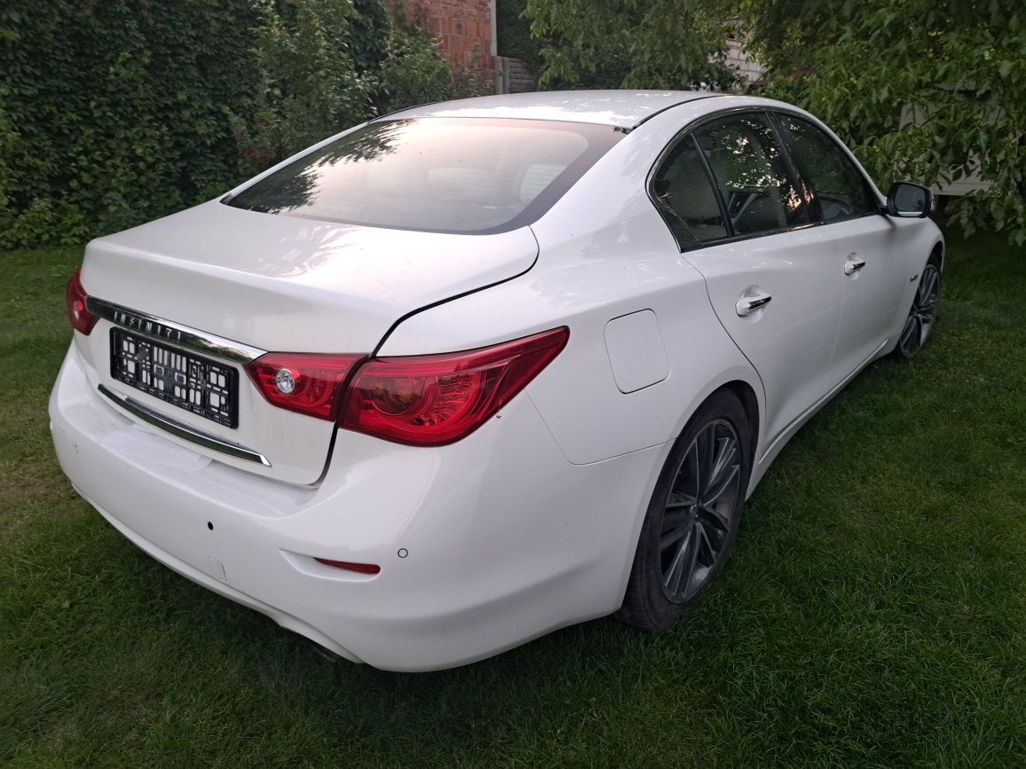 Infiniti q50s hybrid salon pl