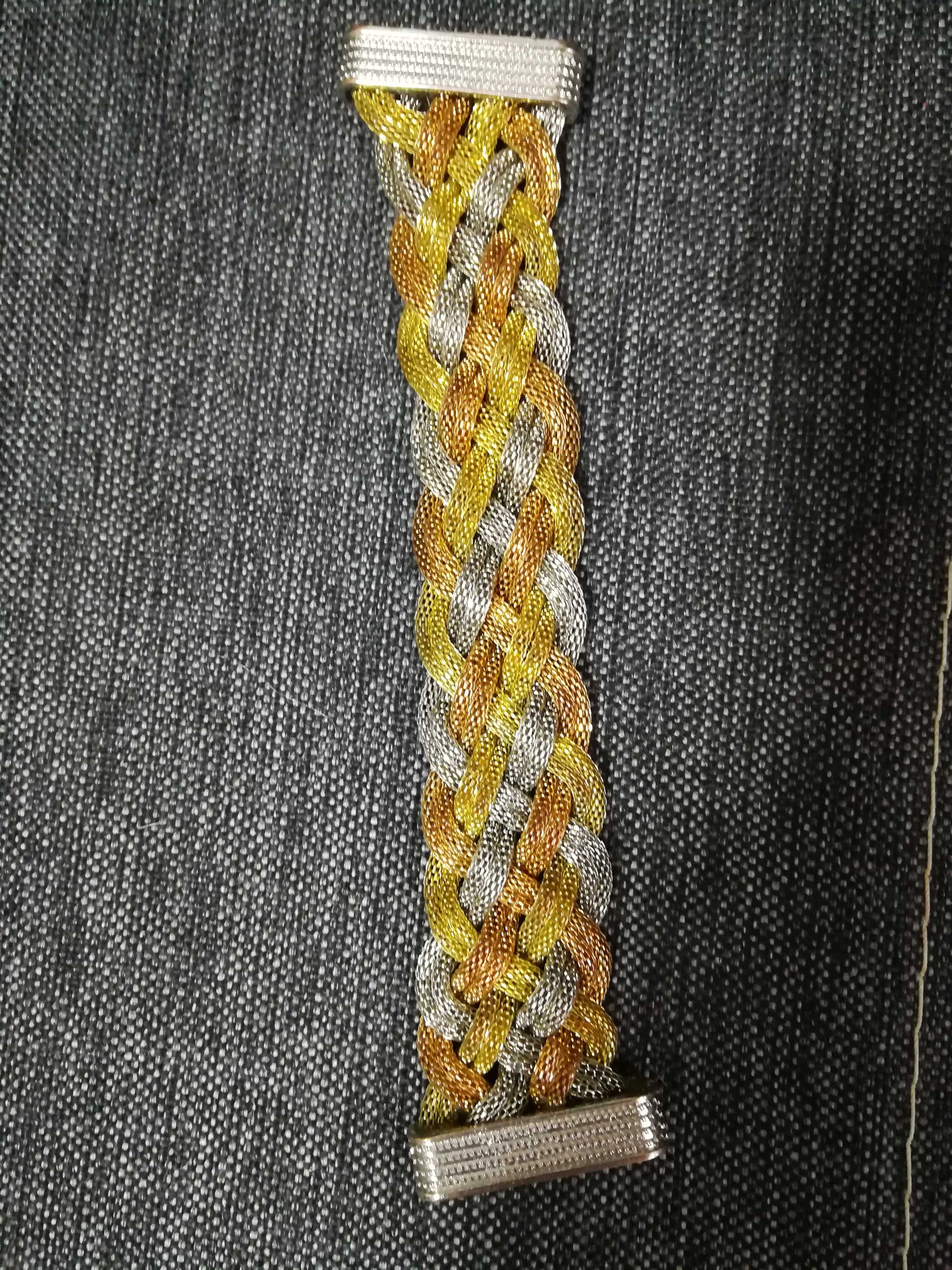 Винтажный браслет с плетением.