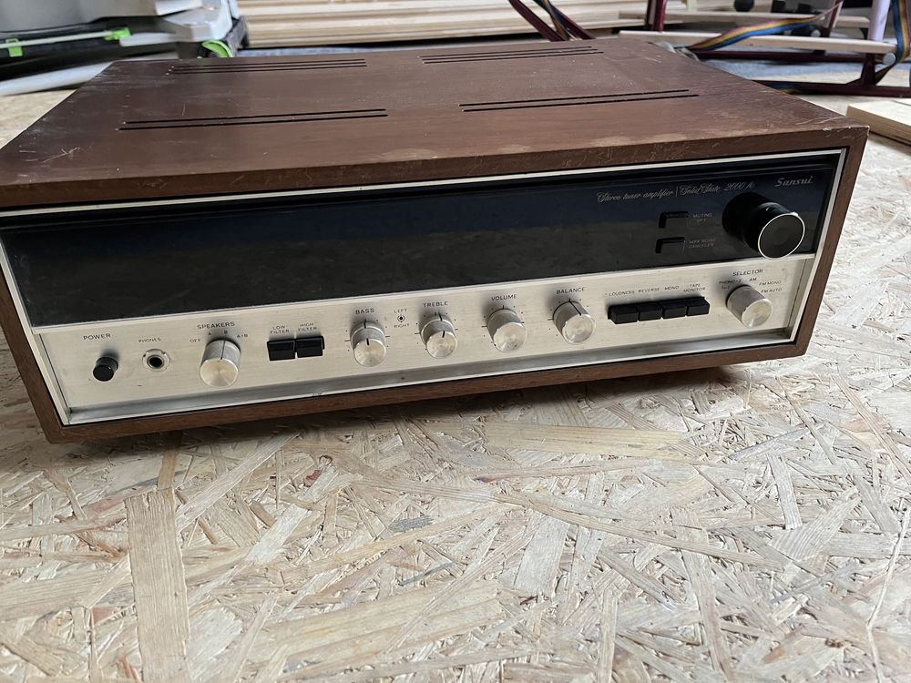 Sansui 2000A amplituner