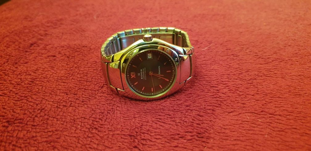 Продам часы EDOX.