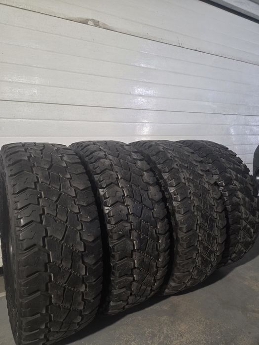 Pneus Cooper Discoverer S/T Maxx