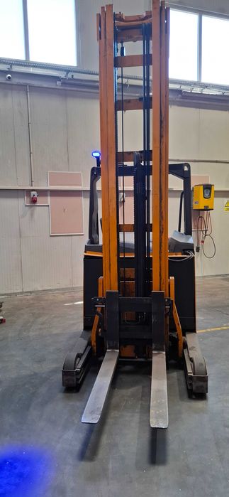 Wózek wysokiego składowania Jungheinrich ETV 214