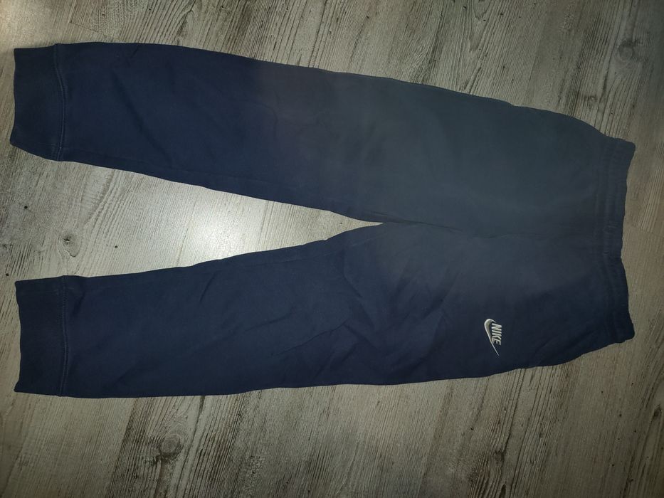 Damskie spodnie dresowe Nike M