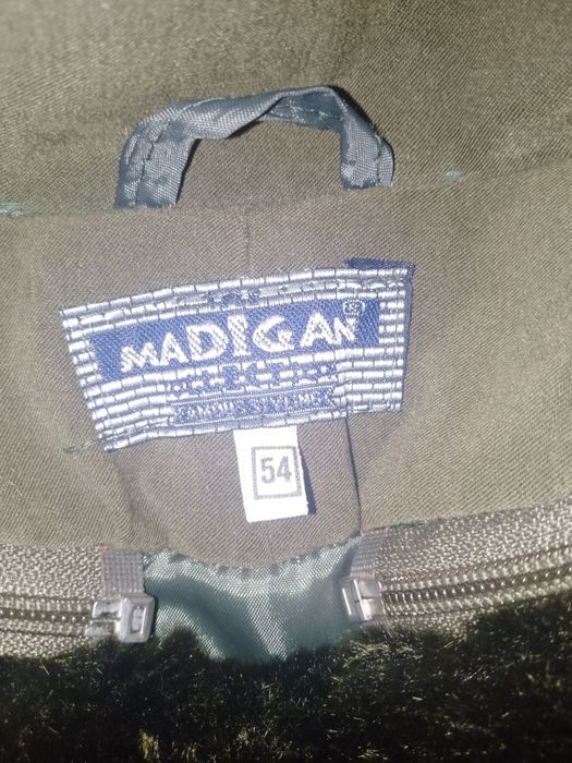 Продається пальто зимове жіноче.