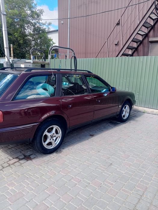 Продам Ауді 100 С4