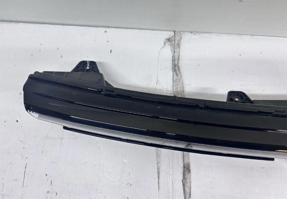 Передні центральні денні ходові вогні для CHEVROLET EQUINOX EV