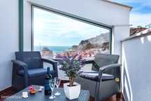 Apartamento com Vista Mar e Garagem no Centro da Nazaré