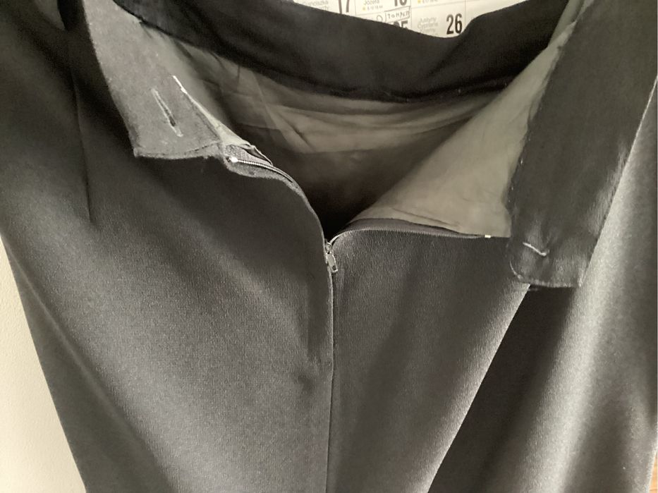 Spodnica damska czarna rozm 42/44 jak nowa