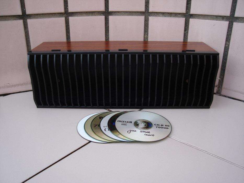 Porta CD`S em madeira com oferta