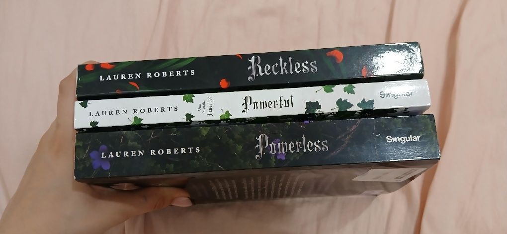 Volume 1, 2 e 3 da saga POMERLESS