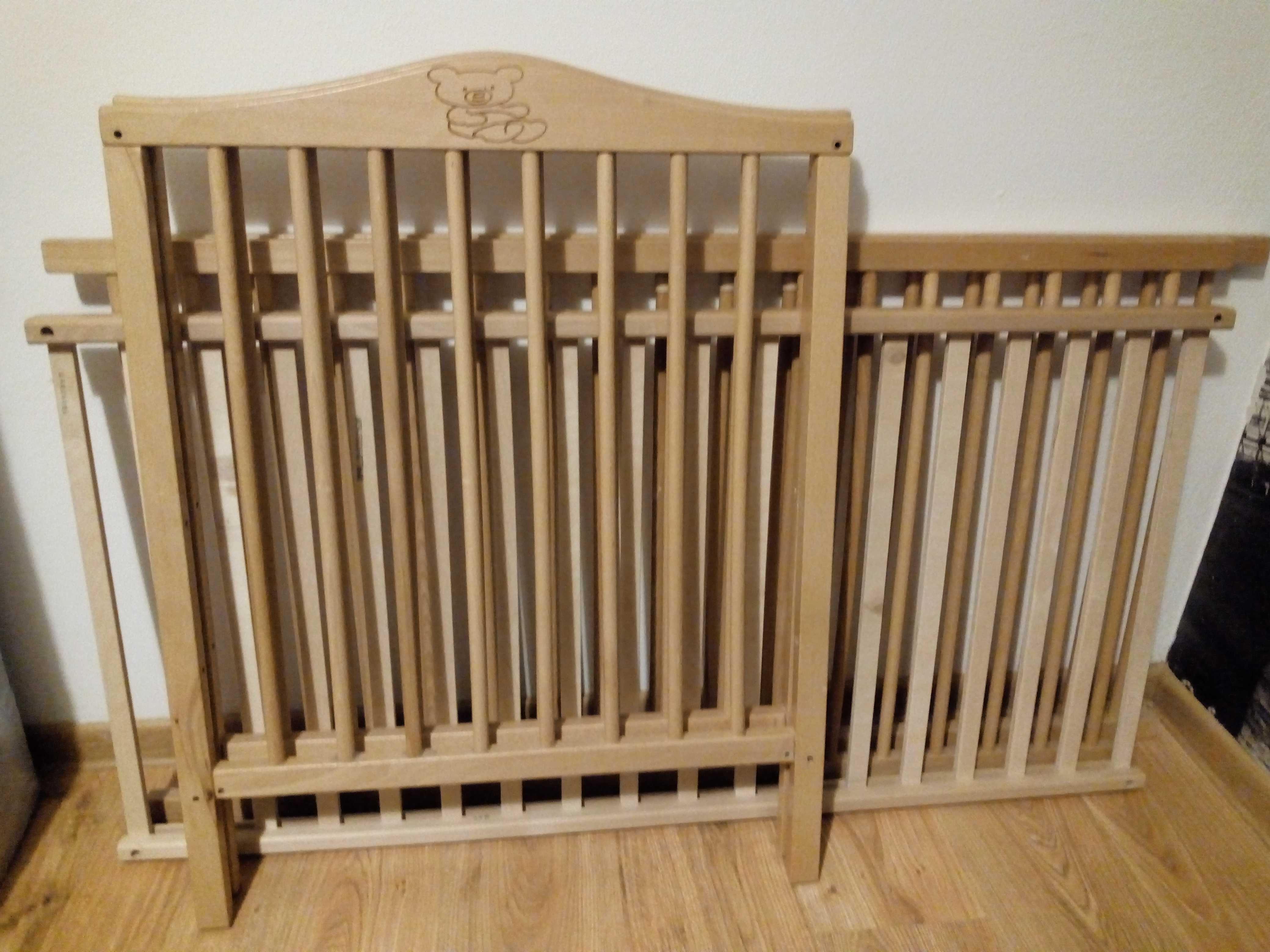 Łóżeczko dla dziecka drewniane