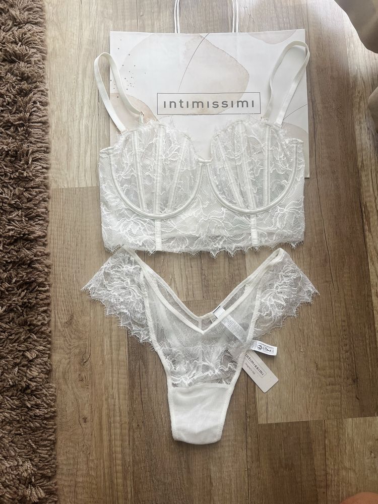 Intimissimi комлект корсет,бюстгальтер  трусики,фірмовий,люкс,брен