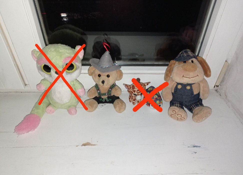 М'які іграшки і посуд іграшковий для дітей