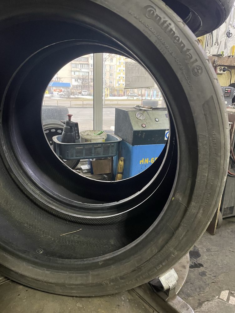225/40/18 лето, две пары.