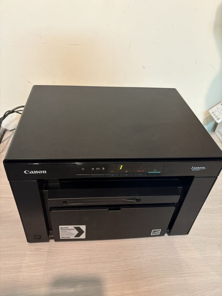 Продам мфу принтер Canon mf3010