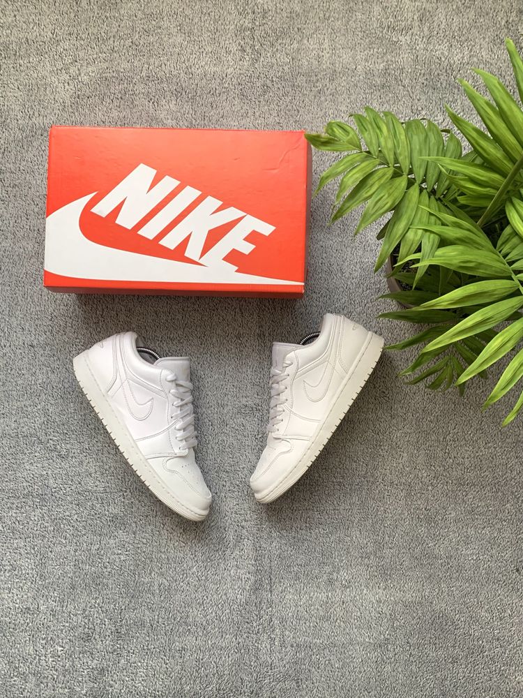 Кросівки Nike SB Air Jordan 1 White [42]