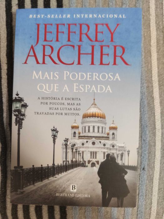 Vendo vários livros