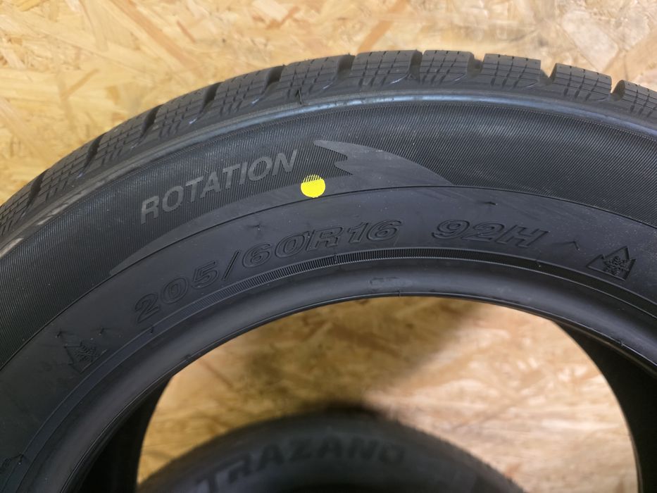 Nowe Opony Zimowe Trazano Zuper Snow Z507 92H 205/60/16 M+S