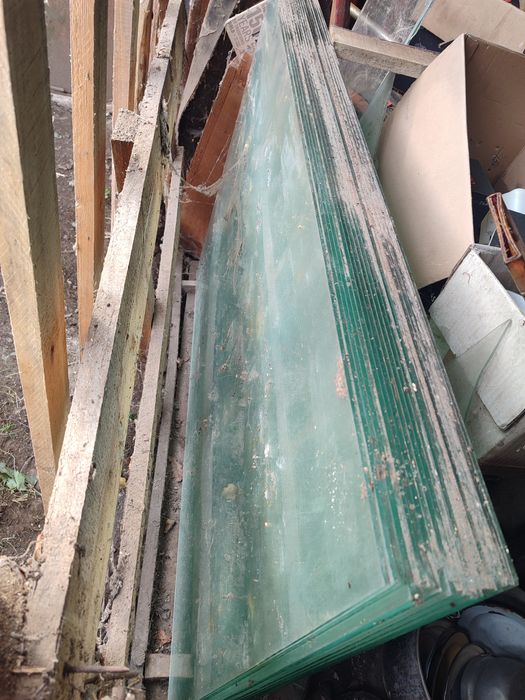 Скло віконне  бу