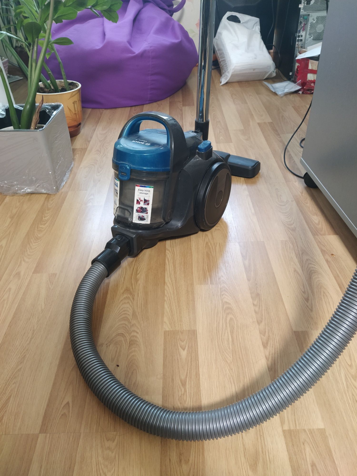 Пилосос Bosch циклонного типу