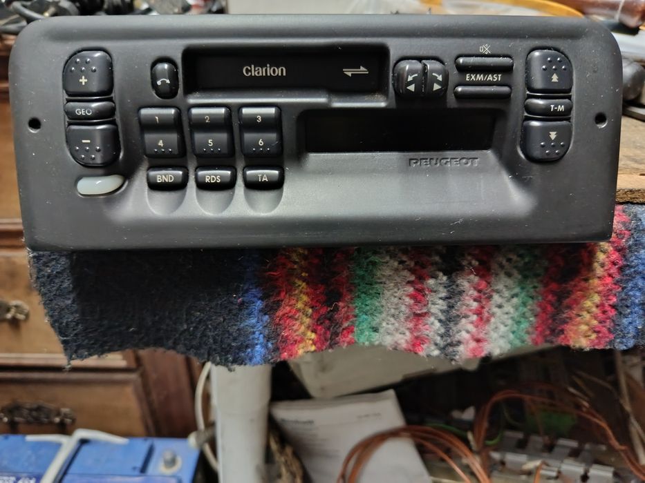Auto radio clarion Peugeot 106 GTI