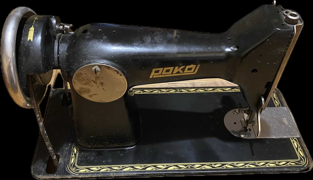 Zabytkowe maszyny do szycia- "SINGER" oraz "POKÓJ"