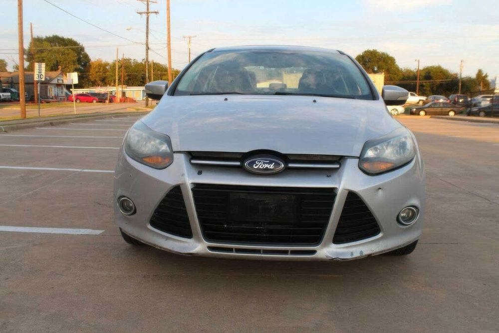 Ford Focus Titanium      2014