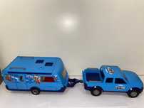 Pick-Up z przyczepą kempingową, Playmobil