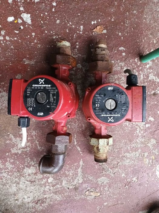 Pompa CO Grundfos UPS 2 sztuki