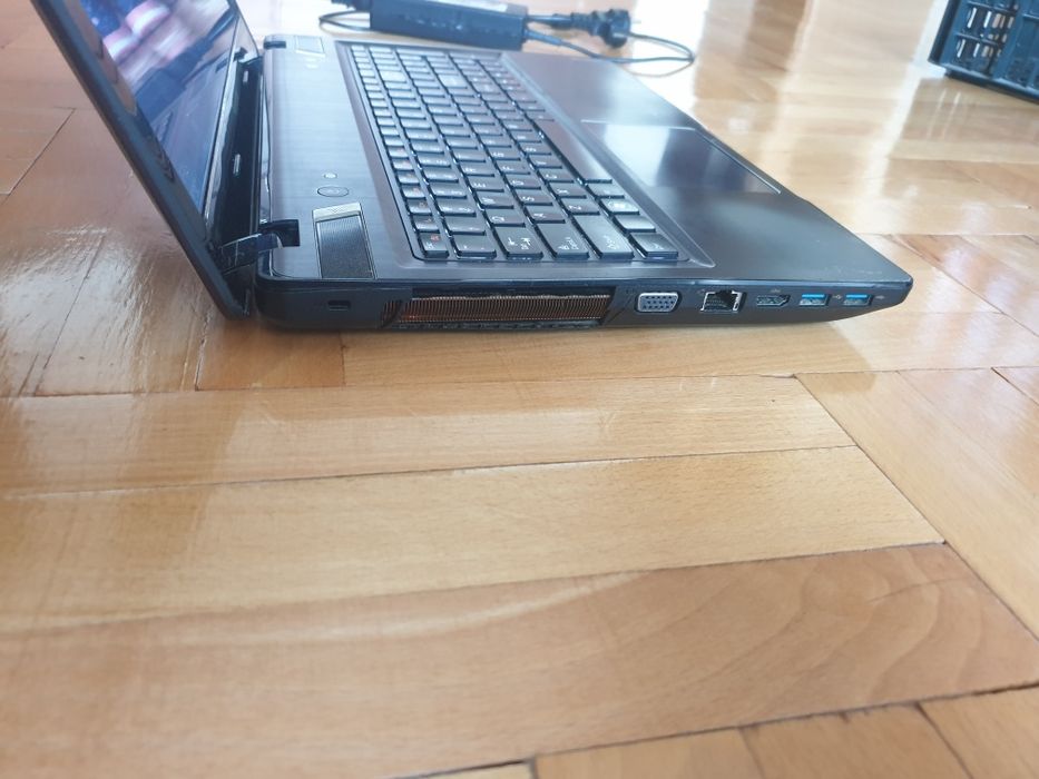 Laptop Lenovo Y580