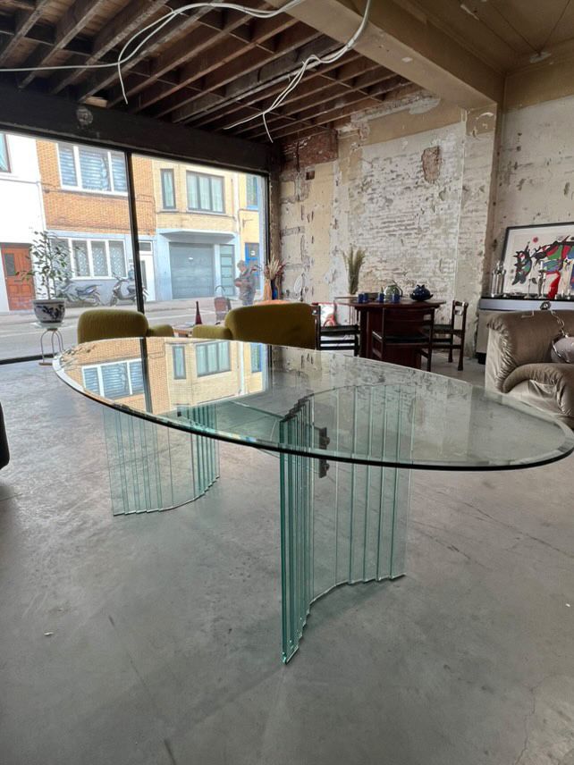 Piękny szklany stół Tonelli design