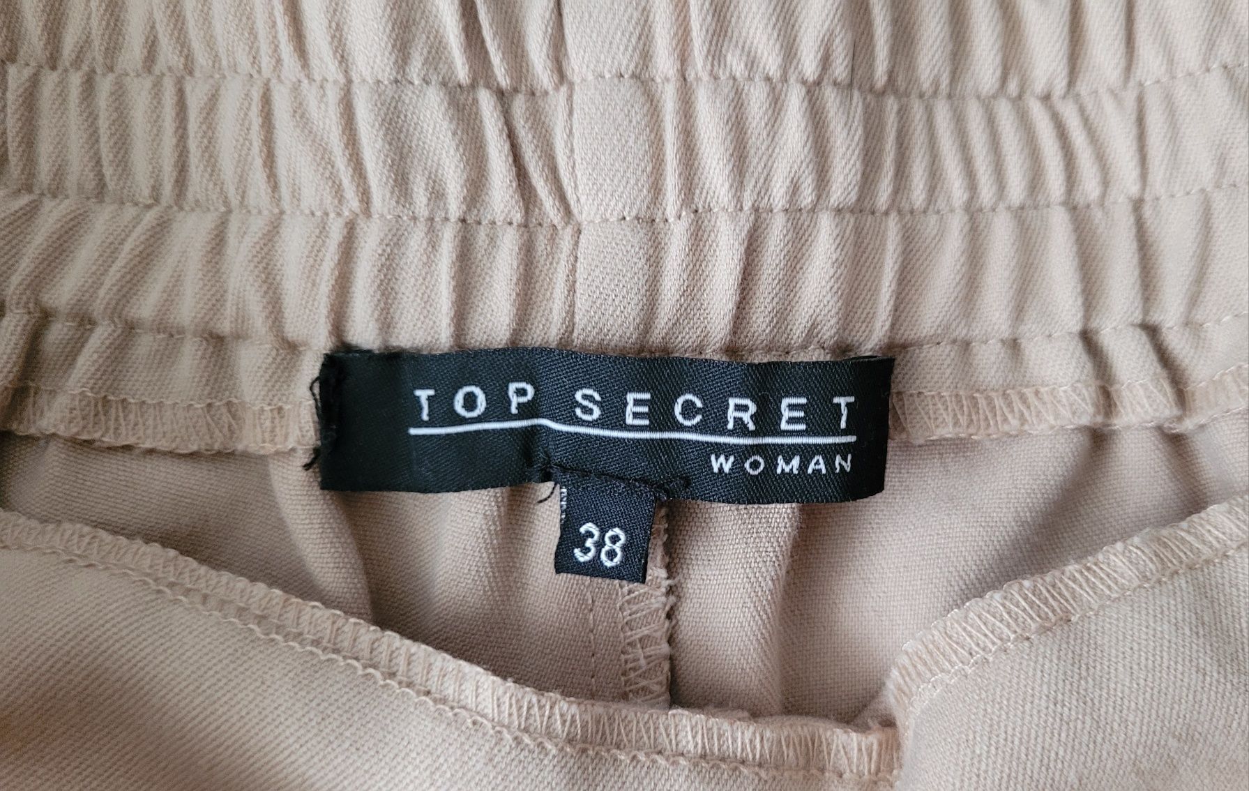 Beżowe eleganckie spodnie Top Secret r. 38