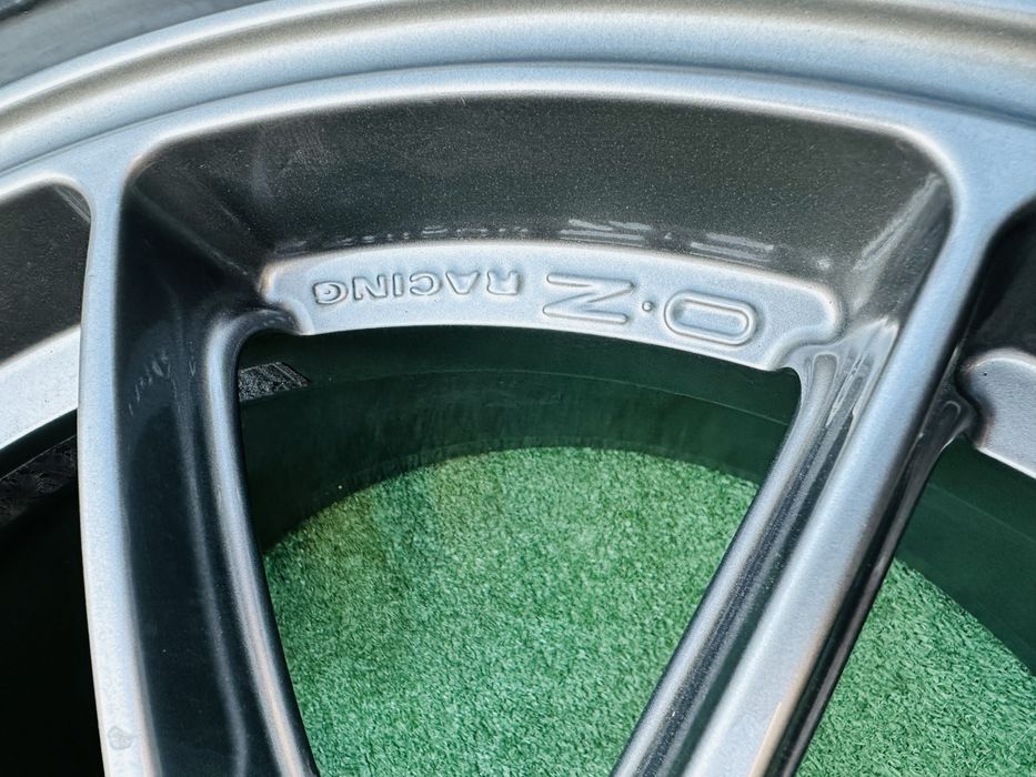 Диски різноширокі BMW M4 F82 5/120 R19 O.Z Racing з рез. 265/35-245/35