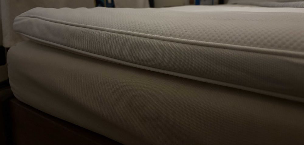 Cama em pinho mel (Aquinos) 140cm