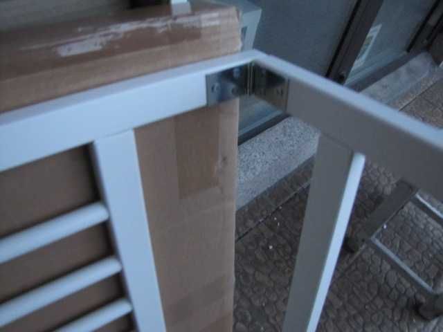 Barierka bramka do łóżka zabezpieczająca drewniana 90cm Pinolino