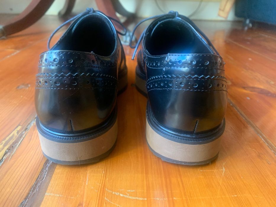 Sapatos marca Uterque 38