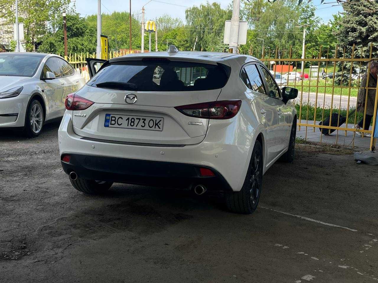 Mazda 3 2013 року