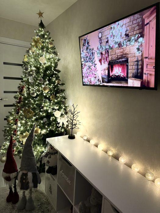 Ялинка з шишками 2,3 м