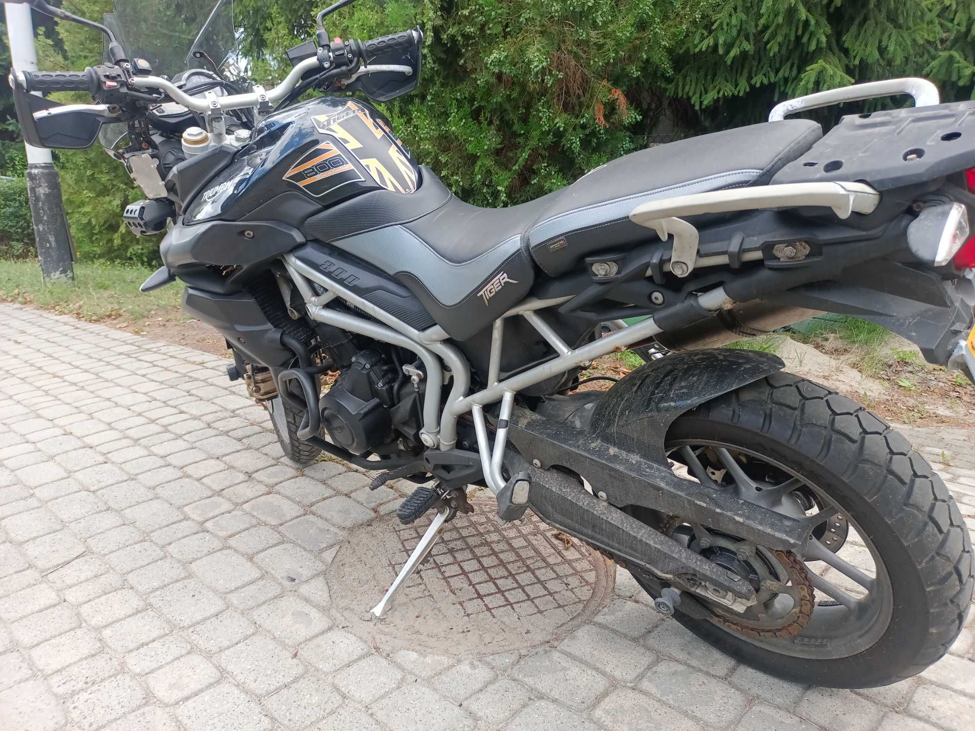 Triumph Tiger  800