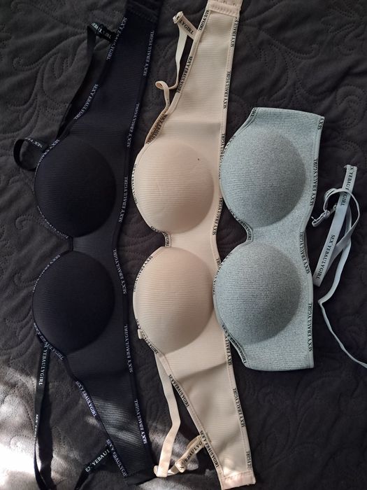 Набір бюстгальтерів з пушапом
