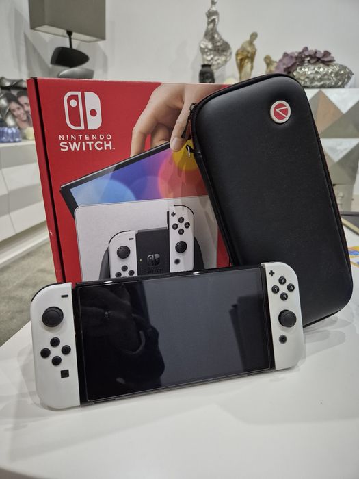 Nintendo Switch Oled Desbloqueada