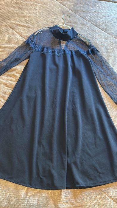 Vestido preto com botao