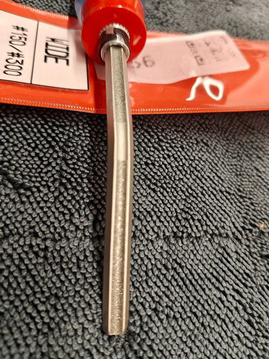 Pilnik do koronowanie progów Stewmac